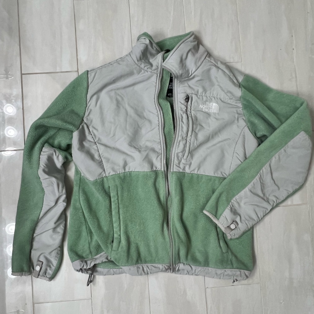 Sage and Grey North Face Jacket, Broken Zipper